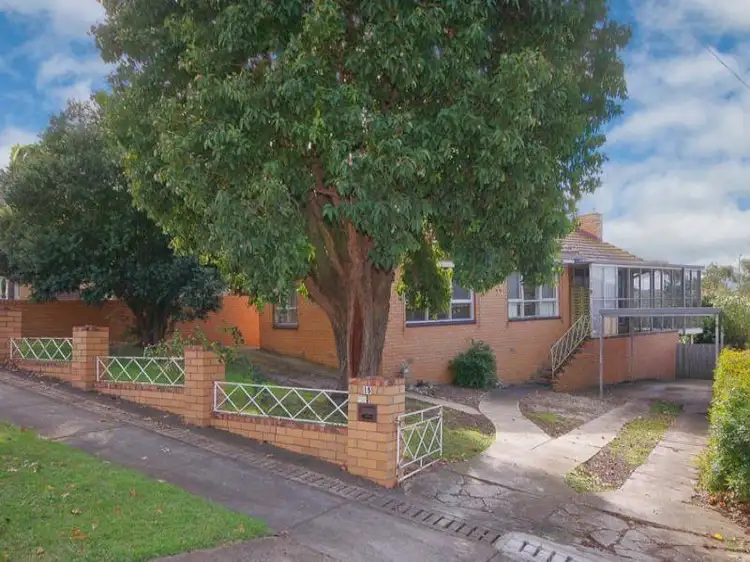 15 Edgecombe Street, Hamlyn Heights VIC 3215