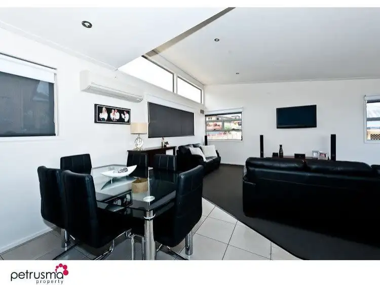 Sixth view of Homely house listing, 2/90 Oakdowns Parade, Oakdowns TAS 7019