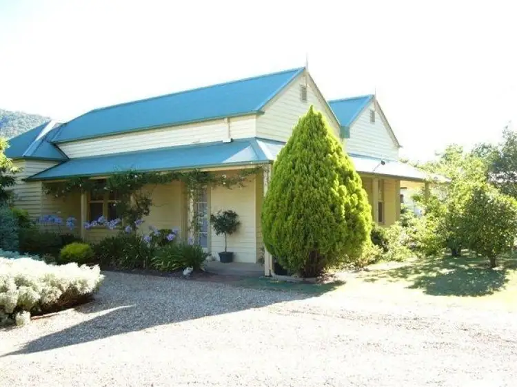 59 Delany Ave, Bright VIC 3741