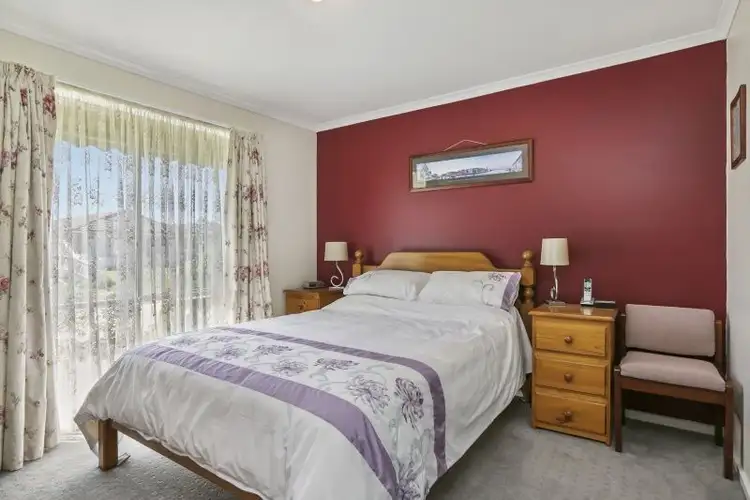 Fifth view of Homely house listing, 25 ANDREA CRESCENT, Cranbourne North VIC 3977