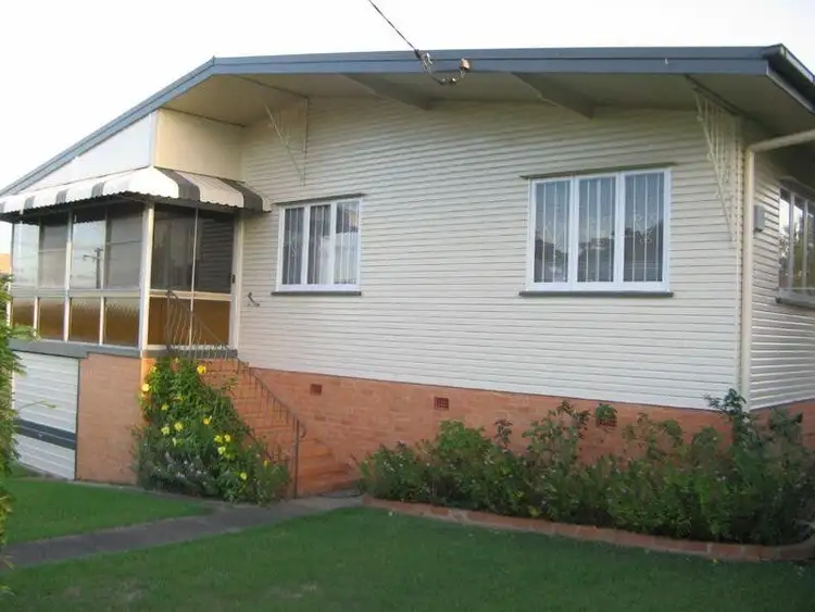 19 Lloyd George Street, Eastern Heights QLD 4305