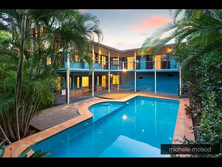 69 Mukurta Street, Chapel Hill QLD 4069