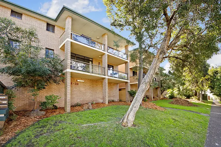 Main view of Homely unit listing, 2/13-19 Preston Avenue, Engadine NSW 2233