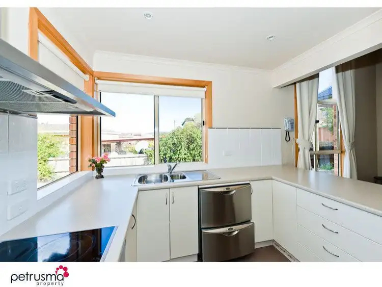 Fourth view of Homely villa listing, 2/20 Natone Street, Lindisfarne TAS 7015