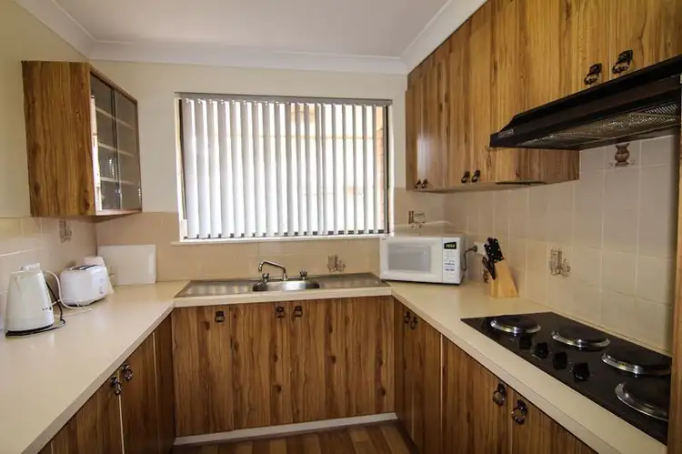 Fourth view of Homely unit listing, 10/9 Amangu Close, Orange NSW 2800