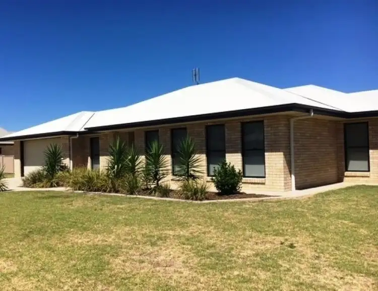 Fifth view of Homely house listing, 2 Parker Place, Chinchilla QLD 4413