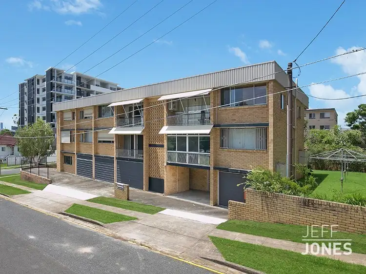 Main view of Homely unit listing, 6/16 Regina Street, Greenslopes QLD 4120