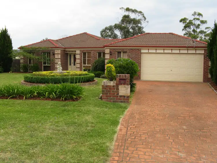 29 Dora St, Hill Top NSW 2575