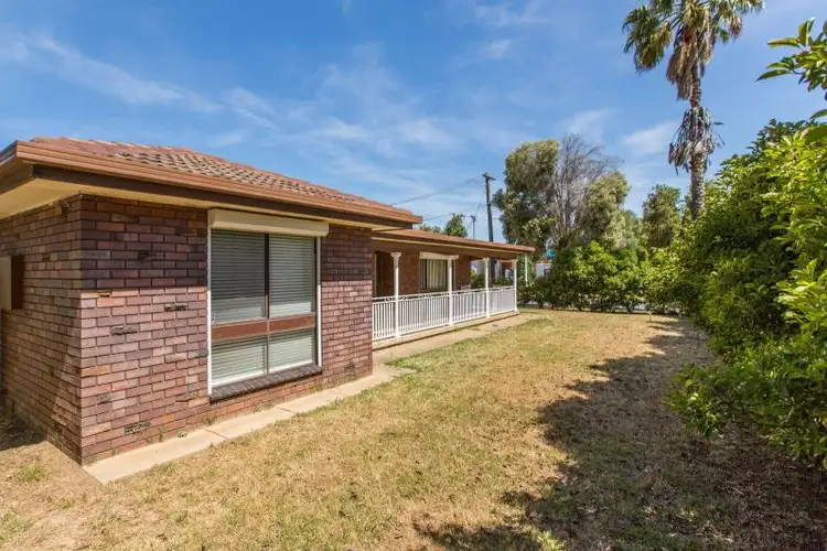 40 Gregory Crescent, Lake Albert NSW 2650