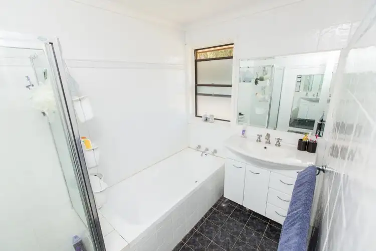 Sixth view of Homely house listing, 40 Gregory Crescent, Lake Albert NSW 2650