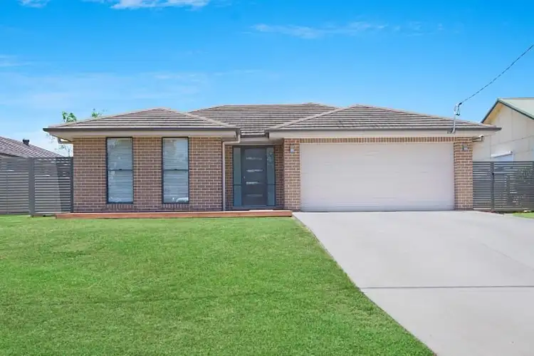 11 Wyndham St, Greta NSW 2334