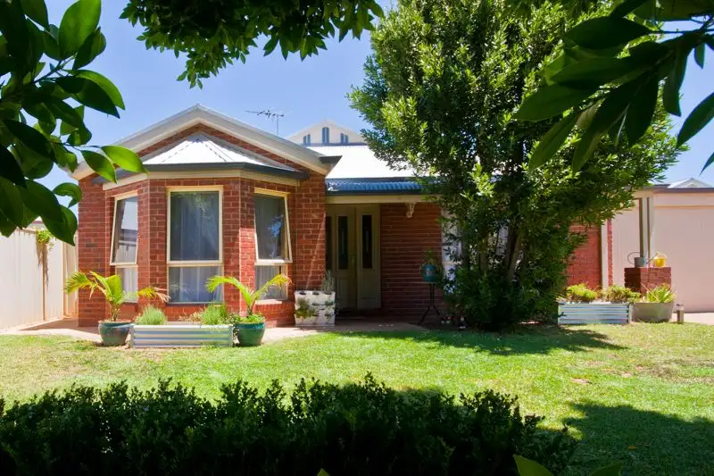 Main view of Homely house listing, 2 Balmoral Place, Mildura VIC 3500