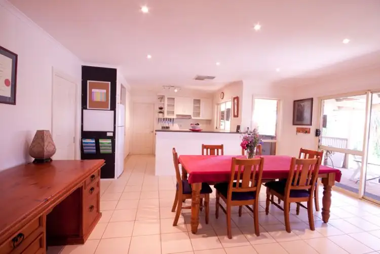 Second view of Homely house listing, 2 Balmoral Place, Mildura VIC 3500