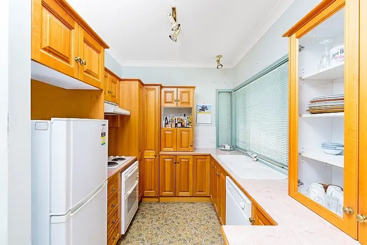 Fifth view of Homely townhouse listing, 2/11 Broadwater Street, Point Clare NSW 2250