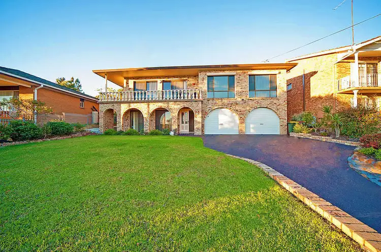 89 Cuthbert Drive, Mount Warrigal NSW 2528
