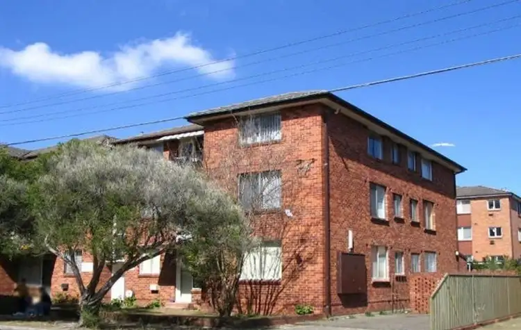 Second view of Homely unit listing, 4/18 Barber Avenue, Eastlakes NSW 2018