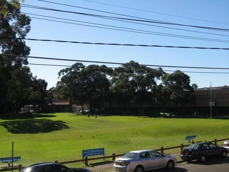 Fifth view of Homely unit listing, 4/18 Barber Avenue, Eastlakes NSW 2018