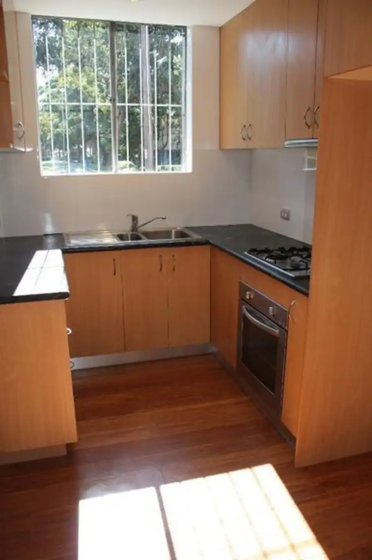 Seventh view of Homely unit listing, 4/18 Barber Avenue, Eastlakes NSW 2018