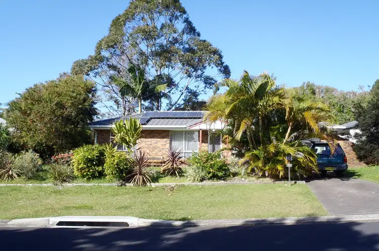 50 Bottlebrush Crescent, Suffolk Park NSW 2481