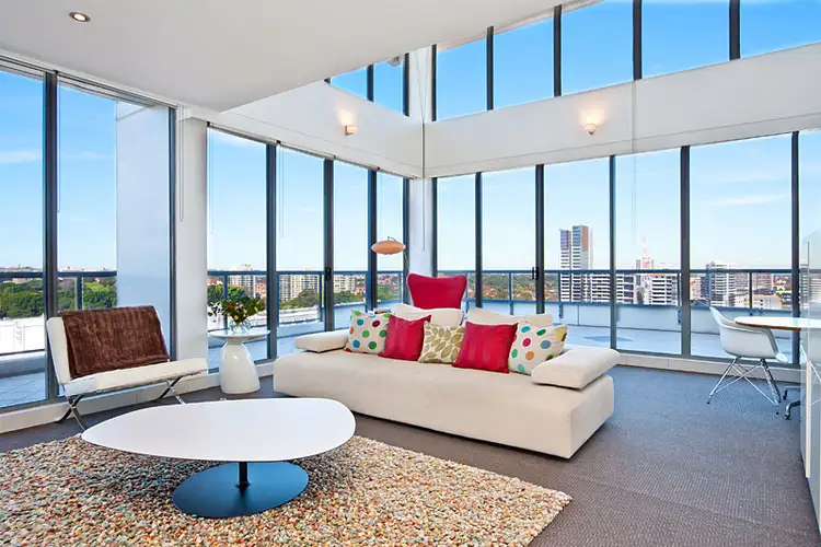 6 Lachlan Street, Waterloo NSW 2017