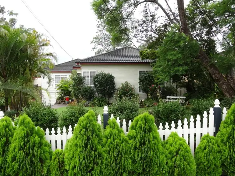28 Parklands Rd, Mount Colah NSW 2079