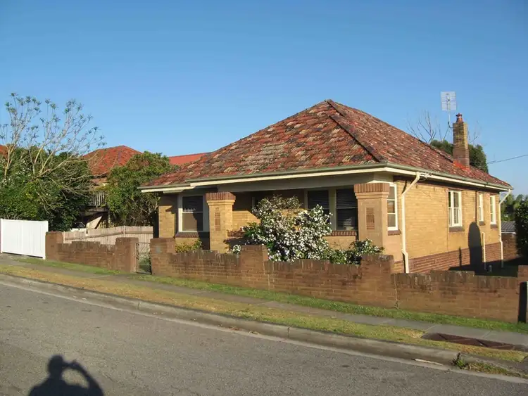 17 Rugby Road, New Lambton NSW 2305