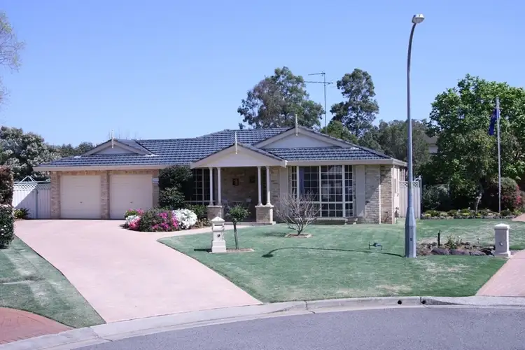 7 Langley Place, Richmond NSW 2753