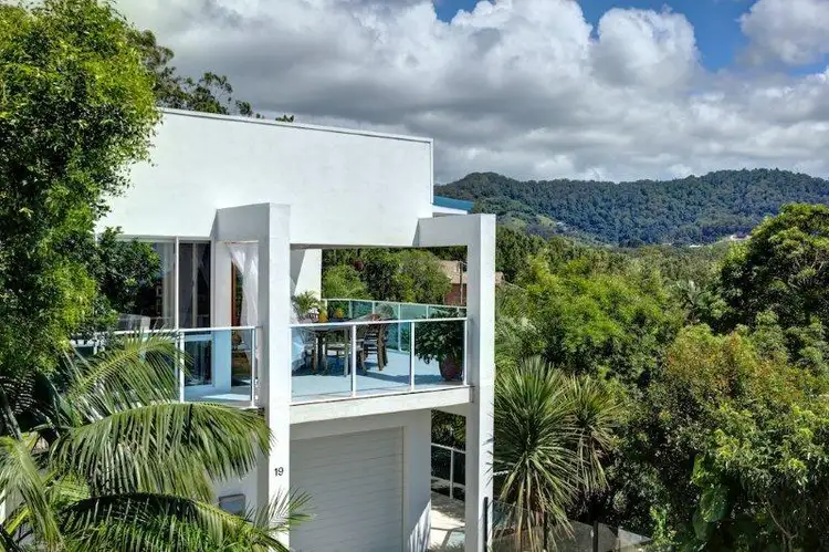 19 Parkes Drive, Korora NSW 2450