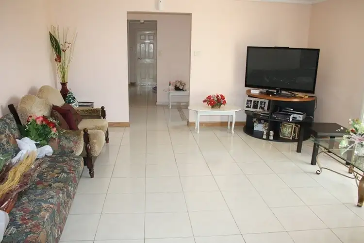 Second view of Homely house listing, 1 Quinion Place, Ambarvale NSW 2560