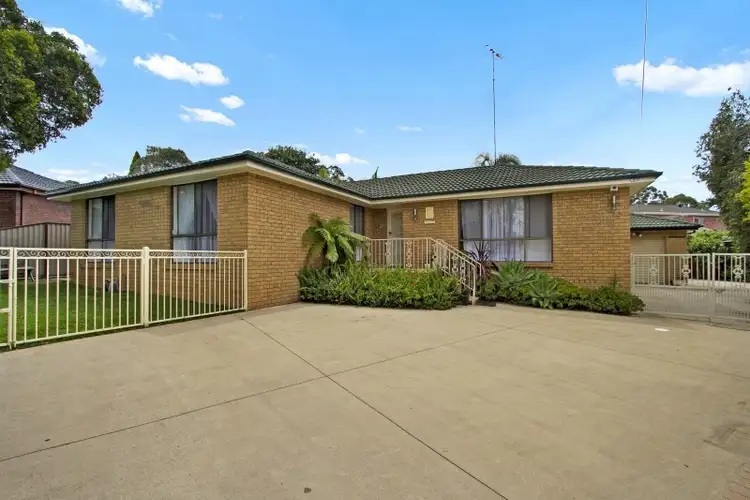 31 Bombala Cres, Quakers Hill NSW 2763