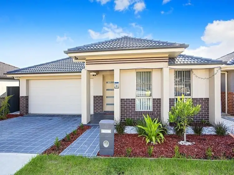 25 Allom Street, Ropes Crossing NSW 2760