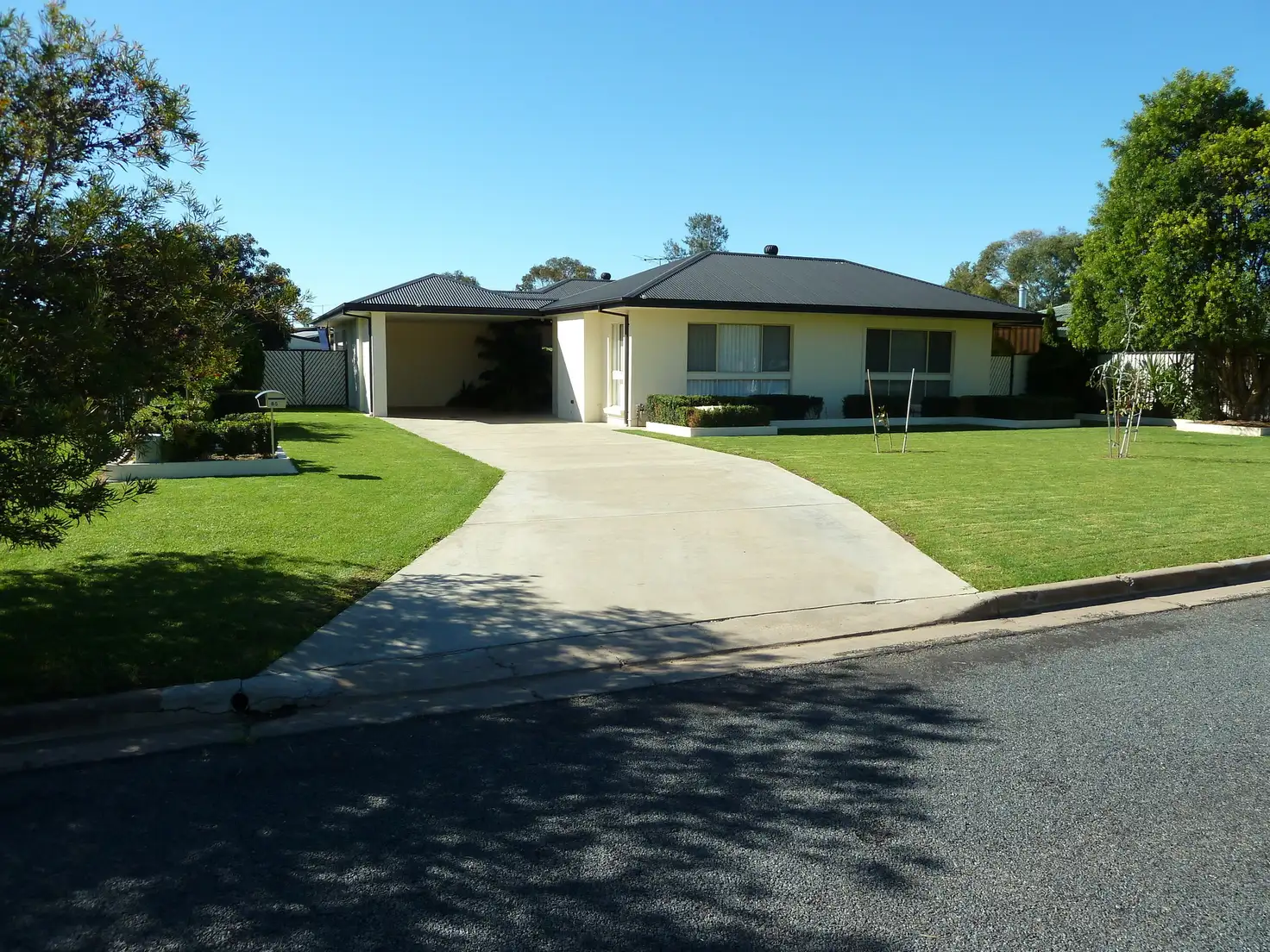 Main view of Homely house listing, 85 Pell Street, Howlong NSW 2643
