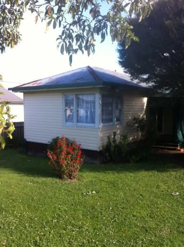 8 Whitford Street, Upper Burnie TAS 7320