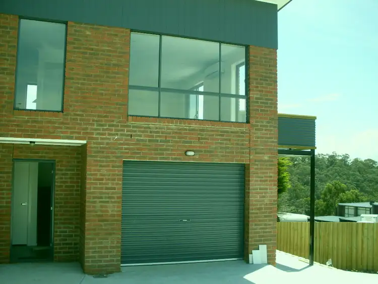 1 and 2/5 Travers Court, Claremont TAS 7011