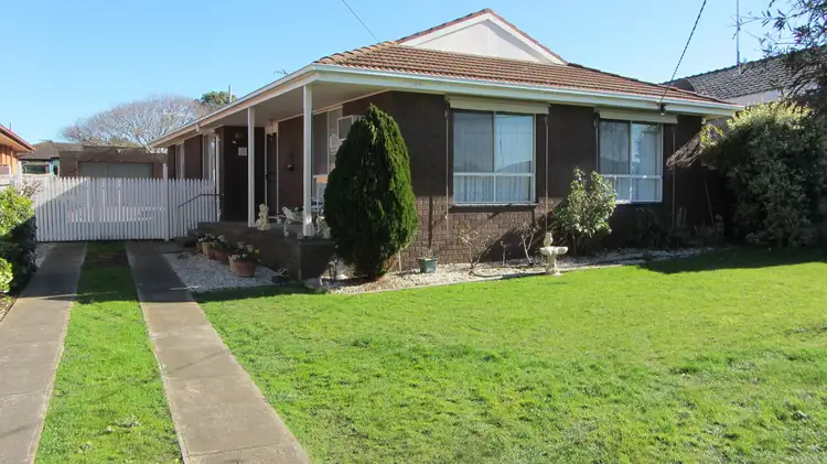 8 Rimbool Rd, Grovedale VIC 3216
