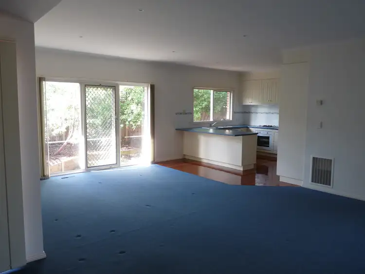 Fourth view of Homely unit listing, 2/39 Ronald Road, Croydon VIC 3136