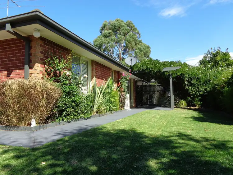 Second view of Homely house listing, 4 Black Wattle Pl, Somerville VIC 3912