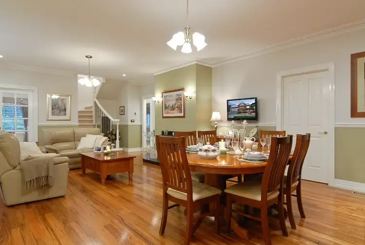Fifth view of Homely house listing, 6 Viewbridge Close, Berwick VIC 3806