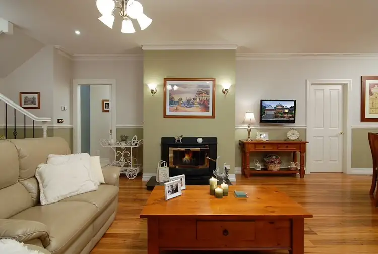Sixth view of Homely house listing, 6 Viewbridge Close, Berwick VIC 3806