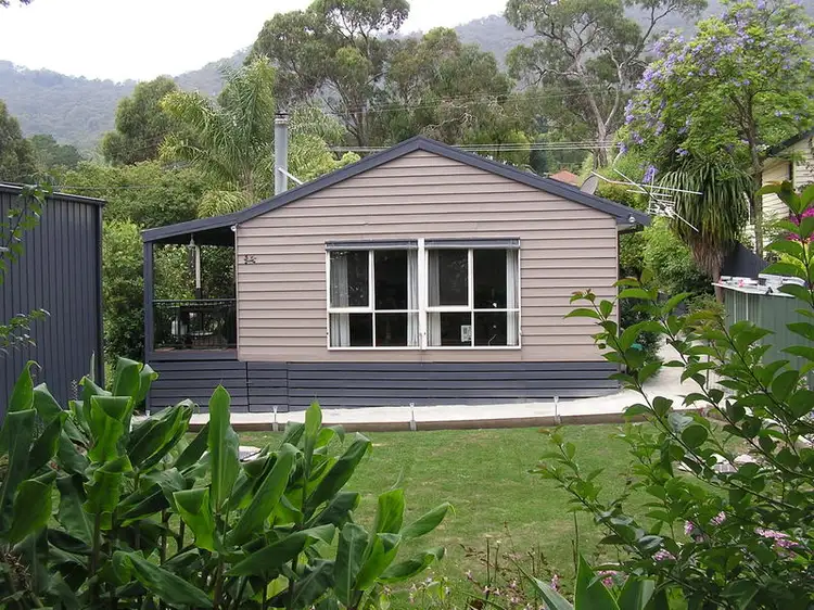453 Sheffield Rd Nth, Montrose VIC 3765
