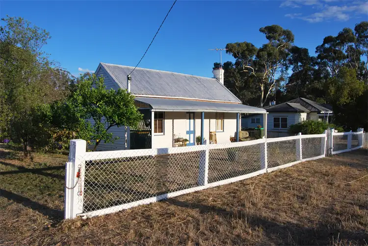 31 High Street, Avoca VIC 3467