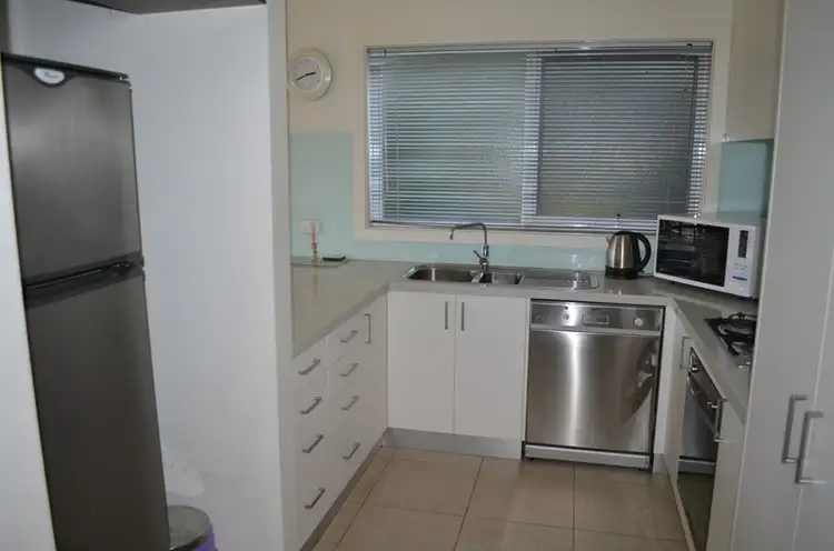 Fourth view of Homely townhouse listing, 5/107 Nepean Highway, Seaford VIC 3198