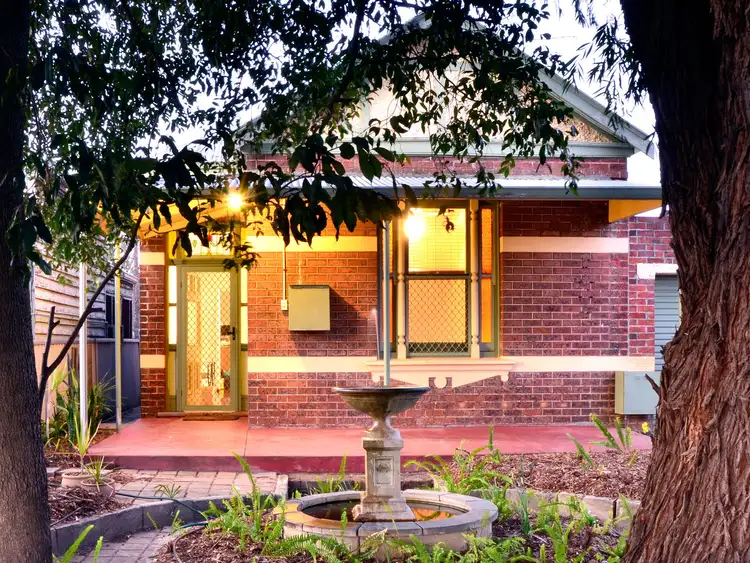102 Eighth Avenue, Maylands WA 6051