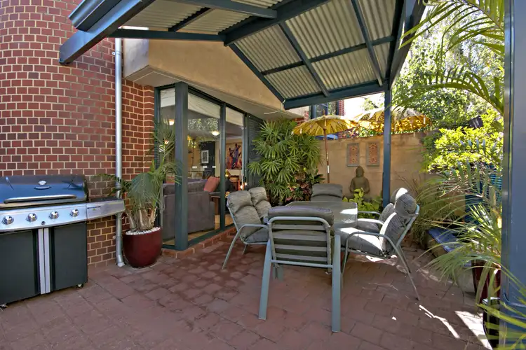156B Peninsula Road, Maylands WA 6051