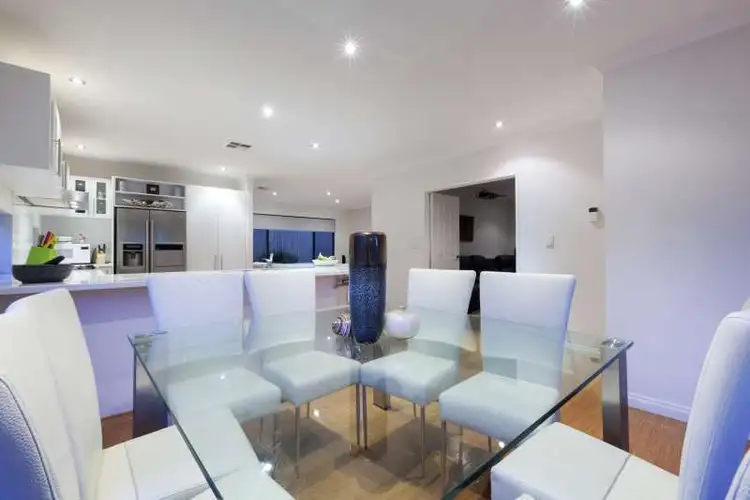33A Langley Cresent, Innaloo WA 6018