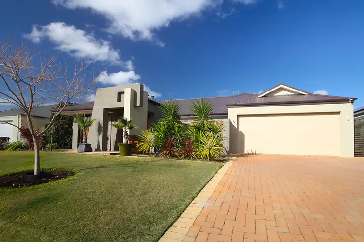 25 Drummond Gardens, Helena Valley WA 6056