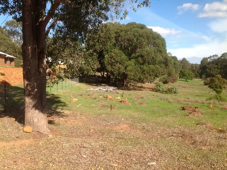 27 Vincent Lookout, Bedfordale WA 6112