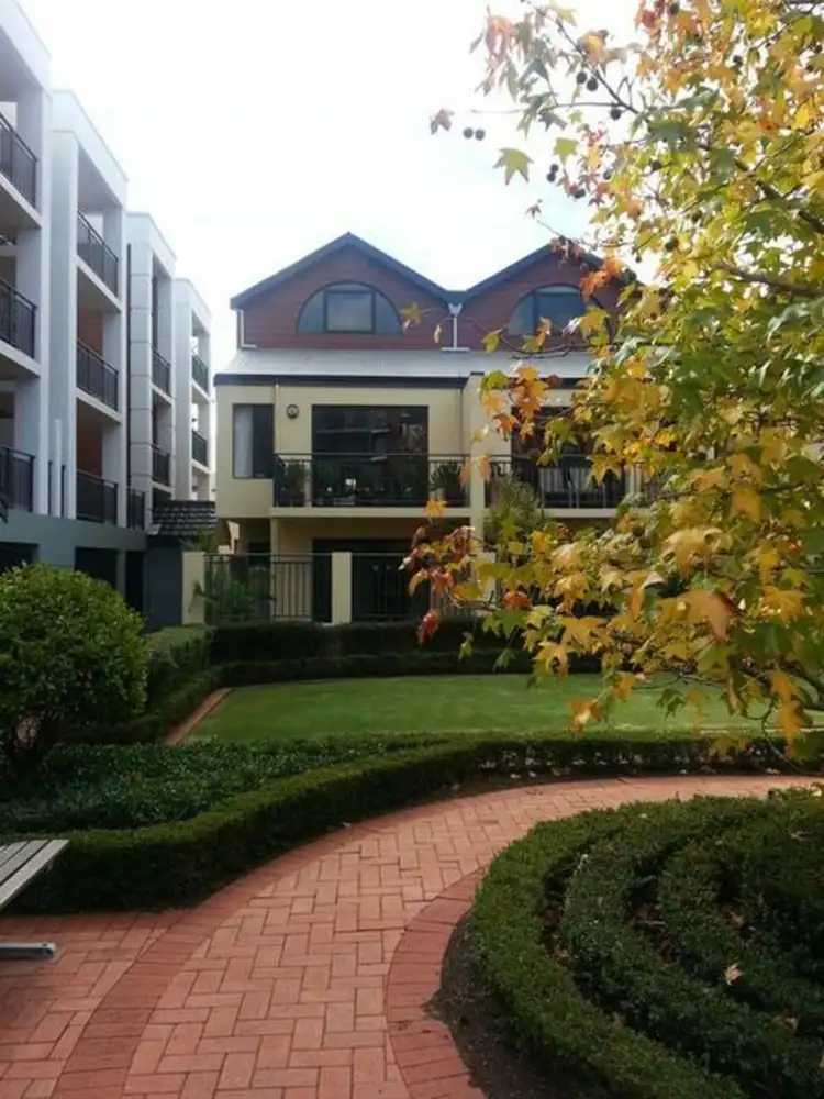 25/20 Pendal Lane, Northbridge WA 6003