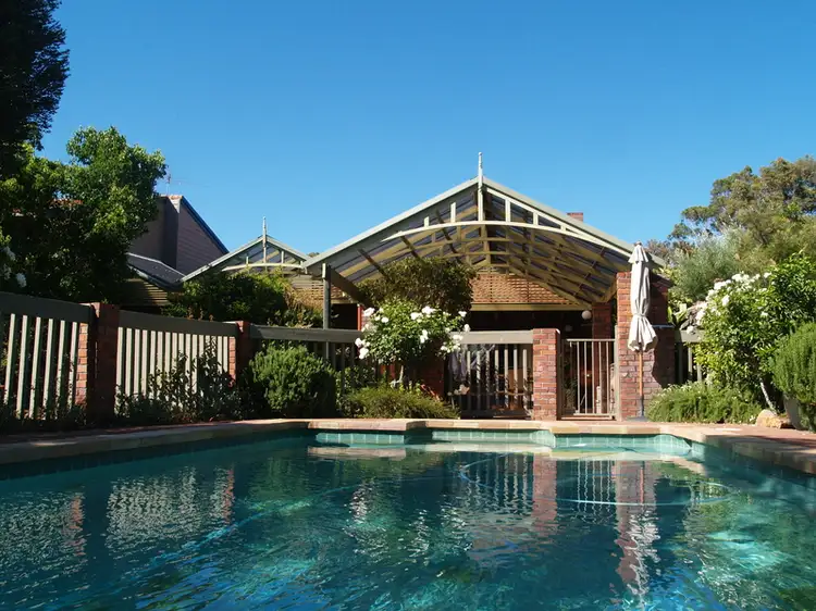 31 John Street, Gooseberry Hill WA 6076