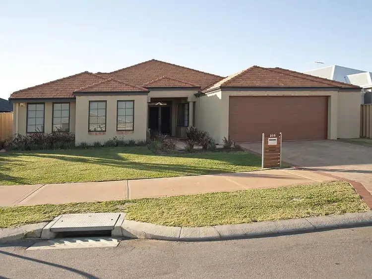 205 Castlewood parkway, Southern River WA 6110